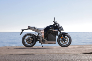 Zvuk ticha: vývoj charakteru modelu Honda WN7